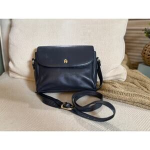 Vintage Etienne Aigner leather crossbody - Navy Blue